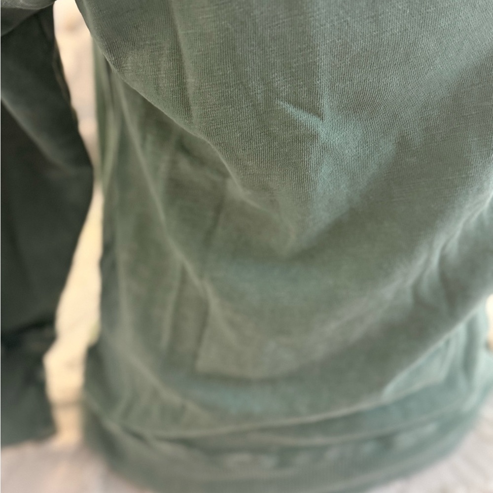 Women's Green Sweater - Picture 5 of 10